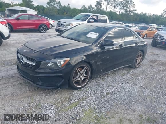 ✅ 2014 Mercedes-Benz CLA 250 • VIN: WDDSJ4EB6EN044981 • Lot: 42257669. Listed on IAAI with 117,675 mi. Free auction sales archive from the USA and detailed vehicle history report at DreamBid. Image 17.