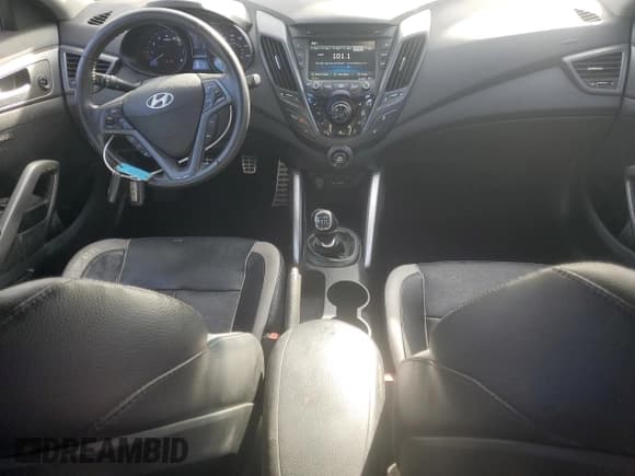 ✅ 2013 Hyundai Veloster Turbo • VIN: KMHTC6AEXDU140813 • Lot: 42228855. Wystawiony na Copart z przebiegiem 100 627 mil. Bezpłatny archiwum sprzedaży aukcyjnych z USA i szczegółowy raport historii pojazdu na DreamBid. Zdjęcie 8.