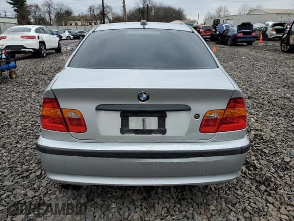 ✅ 2005 BMW 3 Series 325xi • VIN: WBAEU33465PR18048 • Lot: 72245724. Listed on Copart with 183,700 mi. Free auction sales archive from the USA and detailed vehicle history report at DreamBid. Image 6.