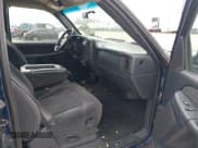 ✅ 2002 Chevrolet Silverado 2500HD • VIN: 1GCHK29U62E106361 • Lot: 39156047. Wystawiony na IAAI z przebiegiem 182 281 mil. Bezpłatny archiwum sprzedaży aukcyjnych z USA i szczegółowy raport historii pojazdu na DreamBid. Zdjęcie 5.