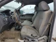 ✅ 2014 Ford F-150 XL • VIN: 1FTNF1EF5EKF17541 • Lot: 83763984. Wystawiony na Copart z przebiegiem 256 526 mil. Bezpłatny archiwum sprzedaży aukcyjnych z USA i szczegółowy raport historii pojazdu na DreamBid. Zdjęcie 7.