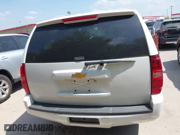 ✅ 2013 Chevrolet Tahoe Commercial • VIN: 1GNLC2E0XDR361205 • Lot: 42884524. Wystawiony na IAAI z przebiegiem 361 205 mil. Bezpłatny archiwum sprzedaży aukcyjnych z USA i szczegółowy raport historii pojazdu na DreamBid. Zdjęcie 16.