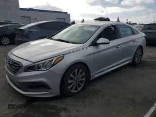 2017 Hyundai Sonata Limited z VIN 5NPE34AF0HH475900, wystawiony jako Copart lot #84802015 z przebiegiem 99 742 mil mil oraz Szkoda całkowita • Salvage title. Historia ofert i sprzedaży dostępna na DreamBid. Obrazek 1.