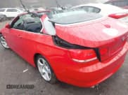 ✅ 2007 BMW 3 Series 328i • VIN: WBAWL13547PX15747 • Лот: 40811795. Опубликован ранее на IAAI с пробегом 99 272 миль. Бесплатный доступ к архиву аукционных продаж из США и подробный отчёт об истории автомобиля на DreamBid. Изображение 3.