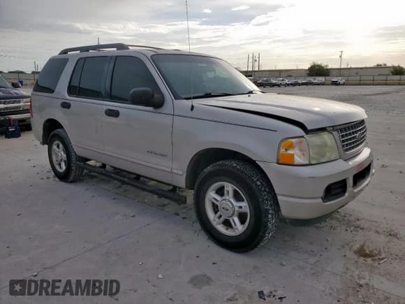 ✅ 2005 Ford Explorer XLT • VIN: 1FMZU63K75ZA05884 • Лот: 62812105. Опубликован ранее на Copart с пробегом 156 583 миль. Бесплатный доступ к архиву аукционных продаж из США и подробный отчёт об истории автомобиля на DreamBid. Изображение 4.