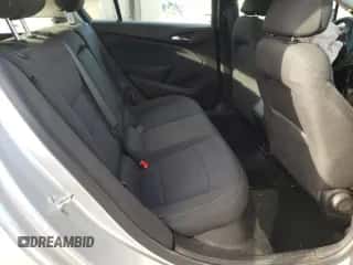 ✅ 2018 Chevrolet Cruze LT • VIN: 3G1BE6SM9JS635640 • Lot: 64251322. Wystawiony na Copart z przebiegiem Nie podano mil. Skorzystaj z bezpłatnego archiwum sprzedaży aukcyjnych z USA i zobacz szczegółowy raport historii pojazdu na DreamBid. Zdjęcie 6.