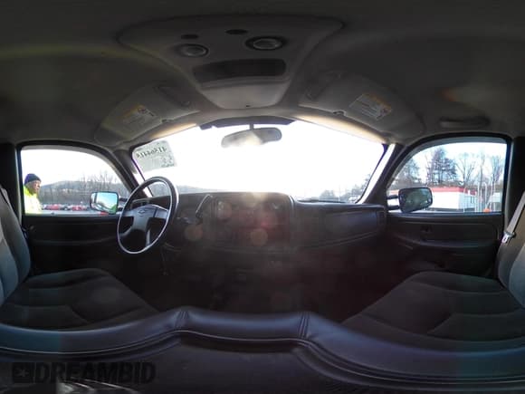 ✅ 2005 Chevrolet Silverado 2500HD LS • VIN: 1GCHK23U35F826160 • Lot: 41564415. Wystawiony na IAAI z przebiegiem 204 623 mil. Bezpłatny archiwum sprzedaży aukcyjnych z USA i szczegółowy raport historii pojazdu na DreamBid. Zdjęcie 18.