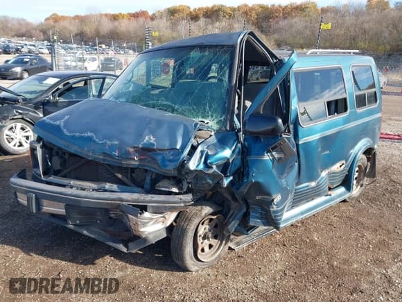 ✅ 1994 Chevrolet Astro • VIN: 1GBDM15Z0RB136203 • Лот: 43665146. Опубликован ранее на IAAI с пробегом 175 321 миль. Бесплатный доступ к архиву аукционных продаж из США и подробный отчёт об истории автомобиля на DreamBid. Изображение 2.