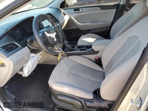 ✅ 2017 Hyundai Sonata SE • VIN: 5NPE24AF9HH588828 • Lot: 44496023. Listed on Copart with 78,603 mi. Free auction sales archive from the USA and detailed vehicle history report at DreamBid. Image 7.