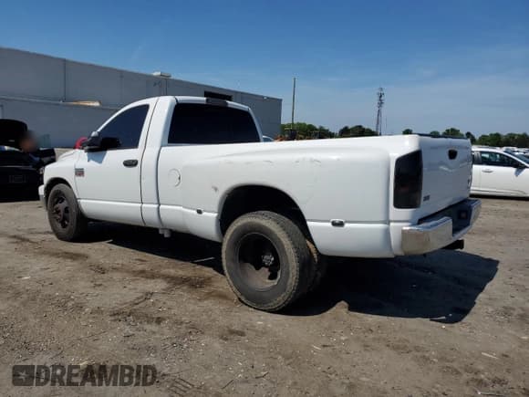 ✅ 2008 Dodge RAM • VIN: 3D7ML46A88G101901 • Лот: 54986785. Опубликован ранее на Copart с пробегом 327 321 миль. Бесплатный доступ к архиву аукционных продаж из США и подробный отчёт об истории автомобиля на DreamBid. Изображение 2.