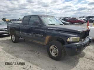 1999 Dodge 1500 с VIN 3B7HF13Z3XG156105, выставлен на аукционе Copart как лот 71061384 с пробегом 267 990 миль миль и Списание • Salvage title. История ставок и продаж доступна на DreamBid. Изображение 4.