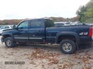 ✅ 2003 Chevrolet Silverado 2500HD LS • VIN: 1GCHK23U03F101886 • Lot: 43590797. Wystawiony na IAAI z przebiegiem Nie podano. Bezpłatny archiwum sprzedaży aukcyjnych z USA i szczegółowy raport historii pojazdu na DreamBid. Zdjęcie 13.
