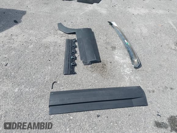 ✅ 2025 Buick Enclave Preferred • VIN: 5GAERARS1SJ103948 • Лот: 42399141. Опубликован ранее на IAAI с пробегом 42 363 миль. Бесплатный доступ к архиву аукционных продаж из США и подробный отчёт об истории автомобиля на DreamBid. Изображение 12.