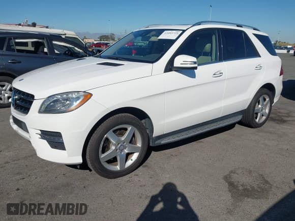 ✅ 2014 Mercedes-Benz M 350 • VIN: 4JGDA5JBXEA280020 • Лот: 43485729. Опубликован ранее на IAAI с пробегом 102 839 миль. Бесплатный доступ к архиву аукционных продаж из США и подробный отчёт об истории автомобиля на DreamBid. Изображение 17.