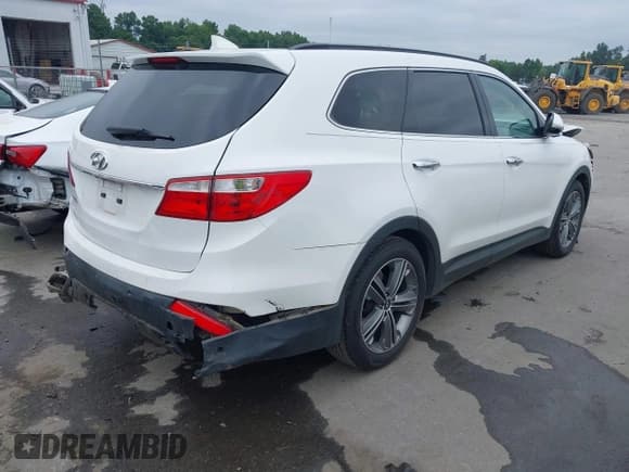 ✅ 2014 Hyundai Santa Fe GLS • VIN: KM8SR4HF8EU072428 • Лот: 43019650. Опубликован ранее на IAAI с пробегом 141 818 миль. Бесплатный доступ к архиву аукционных продаж из США и подробный отчёт об истории автомобиля на DreamBid. Изображение 4.