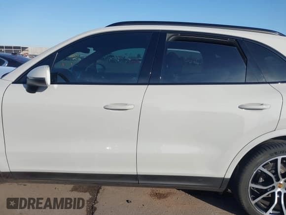 ✅ 2020 Porsche Cayenne • VIN: WP1AA2AY0LDA05728 • Lot: 41485296. Listed on IAAI with Not provided. Free auction sales archive from the USA and detailed vehicle history report at DreamBid. Image 13.