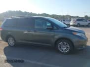 ✅ 2014 Toyota Sienna XLE • VIN: 5TDYK3DC4ES426183 • Lot: 43448376. Wystawiony na IAAI z przebiegiem 147 679 mil. Bezpłatny archiwum sprzedaży aukcyjnych z USA i szczegółowy raport historii pojazdu na DreamBid. Zdjęcie 13.