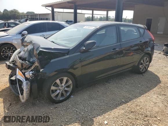 ✅ 2014 Hyundai Accent SE • VIN: KMHCU5AE5EU150187 • Лот: 70756914. Опубликован ранее на Copart с пробегом 164 778 миль. Бесплатный доступ к архиву аукционных продаж из США и подробный отчёт об истории автомобиля на DreamBid. Изображение 1.