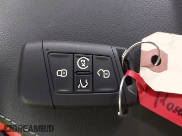 ✅ 2024 Volkswagen Tiguan SE R-Line Black • VIN: 3VV8B7AX7RM059124 • Lot: 42477502. Wystawiony na IAAI z przebiegiem 16 891 mil. Bezpłatny archiwum sprzedaży aukcyjnych z USA i szczegółowy raport historii pojazdu na DreamBid. Zdjęcie 11.