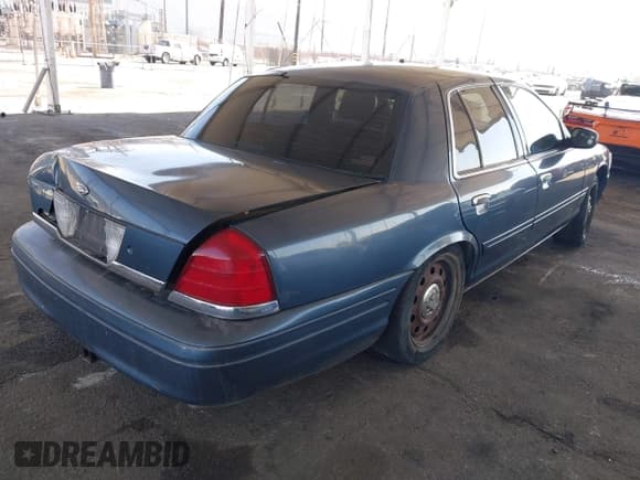 ✅ 2008 Ford Police Interceptor • VIN: 2FAFP71V48X179073 • Lot: 42690332. Listed on IAAI with Not provided. Free auction sales archive from the USA and detailed vehicle history report at DreamBid. Image 4.