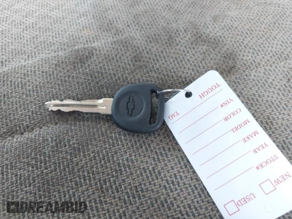 ✅ 2014 Chevrolet Express Cargo • VIN: 1GCWGGCA4E1117083 • Lot: 42821660. Listed on IAAI with Not provided. Free auction sales archive from the USA and detailed vehicle history report at DreamBid. Image 11.