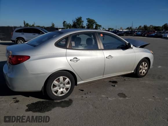 ✅ 2009 Hyundai Elantra GLS • VIN: KMHDU46D89U592465 • Лот: 91002315. Опубликован ранее на Copart с пробегом 141 740 миль. Бесплатный доступ к архиву аукционных продаж из США и подробный отчёт об истории автомобиля на DreamBid. Изображение 3.