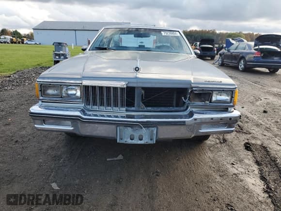 ✅ 1986 Pontiac Parisienne • VIN: 1G2BL69H3GX217317 • Lot: 79230884. Listed on Copart with 74,132 mi. Free auction sales archive from the USA and detailed vehicle history report at DreamBid. Image 5.