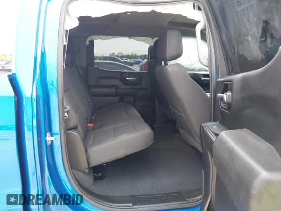 ✅ 2023 Chevrolet Silverado 1500 Custom • VIN: 1GCPABEK4PZ110427 • Lot: 42484579. Wystawiony na IAAI z przebiegiem 35 632 mil. Bezpłatny archiwum sprzedaży aukcyjnych z USA i szczegółowy raport historii pojazdu na DreamBid. Zdjęcie 8.