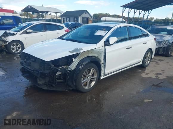 ✅ 2018 Hyundai Sonata SEL • VIN: 5NPE34AF7JH701145 • Лот: 43513329. Опубликован ранее на IAAI с пробегом 136 050 миль. Бесплатный доступ к архиву аукционных продаж из США и подробный отчёт об истории автомобиля на DreamBid. Изображение 2.