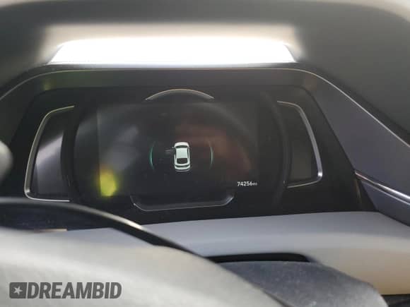 2020 Hyundai Ioniq SE с VIN KMHC75LC6LU205715, выставлен на аукционе Copart как лот 65346804 с пробегом 74 256 миль миль и Списание • Salvage title. История ставок и продаж доступна на DreamBid. Изображение 9.