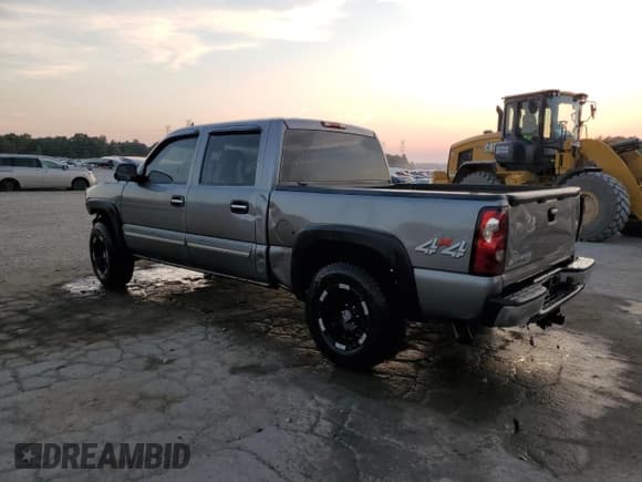 ✅ 2006 Chevrolet Silverado 1500 LT1 • VIN: 2GCEK13Z861291540 • Лот: 78043744. Опубликован ранее на Copart с пробегом 196 742 миль. Бесплатный доступ к архиву аукционных продаж из США и подробный отчёт об истории автомобиля на DreamBid. Изображение 2.