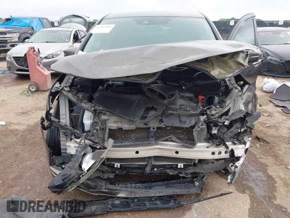 ✅ 2020 Honda Odyssey EX • VIN: 5FNRL6H50LB055717 • Lot: 42205465. Listed on IAAI with 104,719 mi. Free auction sales archive from the USA and detailed vehicle history report at DreamBid. Image 6.