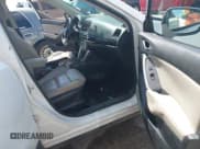 ✅ 2013 Mazda CX-5 Grand Touring • VIN: JM3KE4DE8D0159336 • Lot: 43389275. Wystawiony na IAAI z przebiegiem 188 395 mil. Bezpłatny archiwum sprzedaży aukcyjnych z USA i szczegółowy raport historii pojazdu na DreamBid. Zdjęcie 5.