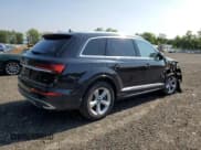 ✅ 2022 Audi Q7 Premium • VIN: WA1AJBF79ND012109 • Lot: 66459675. Wystawiony na Copart z przebiegiem 34 842 mil. Bezpłatny archiwum sprzedaży aukcyjnych z USA i szczegółowy raport historii pojazdu na DreamBid. Zdjęcie 3.