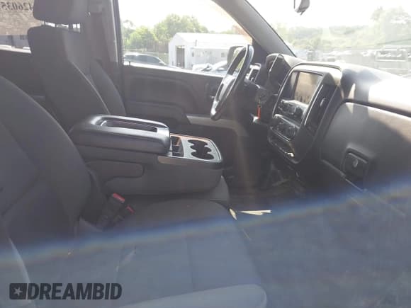 ✅ 2014 Chevrolet Silverado 1500 LT • VIN: 1GCUKREC8EF194719 • Lot: 42603572. Wystawiony na IAAI z przebiegiem 133 599 mil. Bezpłatny archiwum sprzedaży aukcyjnych z USA i szczegółowy raport historii pojazdu na DreamBid. Zdjęcie 5.