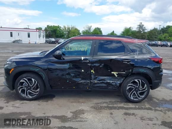 2025 Chevrolet TrailBlazer RS с VIN KL79MUSL2SB181228, выставлен на аукционе IAAI как лот 42318537 с пробегом 227 миль миль и . История ставок и продаж доступна на DreamBid. Изображение 15.