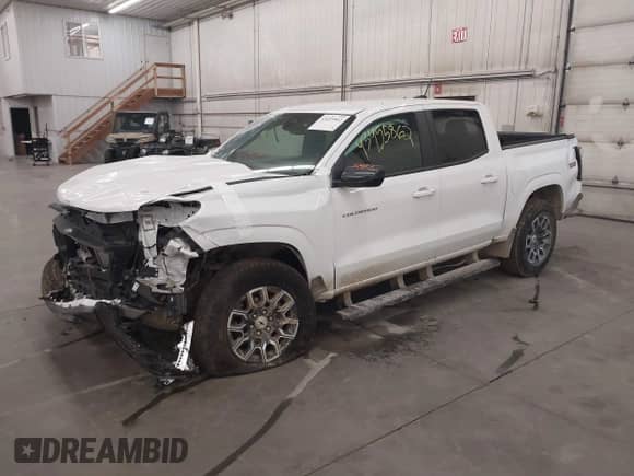 2025 Chevrolet Colorado 4WD Z71 with VIN 1GCPTDEK3S1121299, listed as a IAAI auction lot 43455862 with 2,148 mi miles and . Bid and sale history available at DreamBid. Image 2.