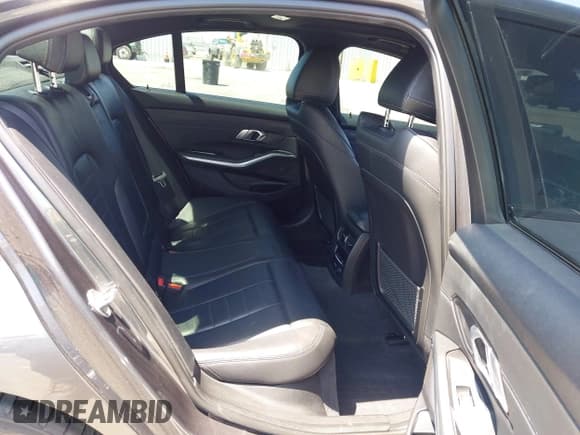 ✅ 2020 BMW 3 Series M340i xDrive • VIN: WBA5U9C0XLA380339 • Лот: 42500689. Опубликован ранее на IAAI с пробегом 56 928 миль. Бесплатный доступ к архиву аукционных продаж из США и подробный отчёт об истории автомобиля на DreamBid. Изображение 8.