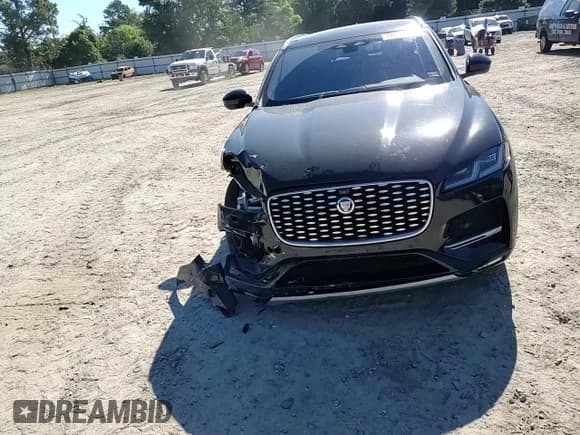 ✅ 2021 Jaguar F-Pace S • VIN: SADCJ2EX7MA686540 • Lot: 70016925. Listed on Copart with 36,346 mi. Free auction sales archive from the USA and detailed vehicle history report at DreamBid. Image 13.