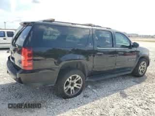 2013 Chevrolet Suburban LT z VIN 1GNSKJE79DR169165, wystawiony jako Copart lot #89437395 z przebiegiem 314 051 mil mil oraz Szkoda całkowita • Salvage title. Historia ofert i sprzedaży dostępna na DreamBid. Obrazek 3.