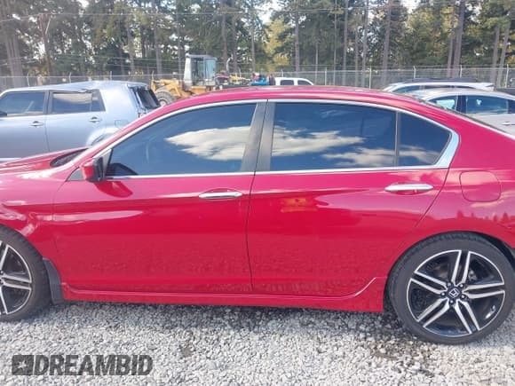 ✅ 2017 Honda Accord Sport • VIN: 1HGCR2F63HA003198 • Lot: 43313104. Wystawiony na IAAI z przebiegiem 118 758 mil. Bezpłatny archiwum sprzedaży aukcyjnych z USA i szczegółowy raport historii pojazdu na DreamBid. Zdjęcie 15.