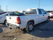 ✅ 2002 GMC Sierra 1500 SLE • VIN: 2GTEC19T421255726 • Lot: 43673228. Listed on IAAI with 198,011 mi. Free auction sales archive from the USA and detailed vehicle history report at DreamBid. Image 4.