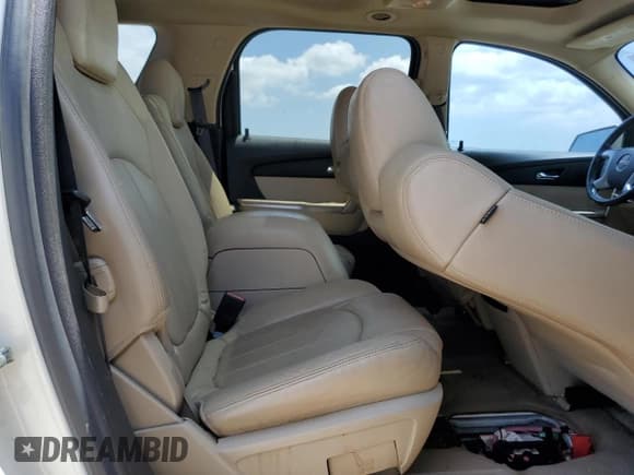 ✅ 2010 GMC Acadia SLT2 • VIN: 1GKLRNEDXAJ149270 • Lot: 55892655. Listed on Copart with 189,927 mi. Free auction sales archive from the USA and detailed vehicle history report at DreamBid. Image 11.