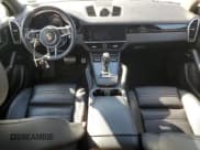 ✅ 2019 Porsche Cayenne S • VIN: WP1AB2AY2KDA63237 • Lot: 92936895. Wystawiony na Copart z przebiegiem Nie podano. Bezpłatny archiwum sprzedaży aukcyjnych z USA i szczegółowy raport historii pojazdu na DreamBid. Zdjęcie 8.