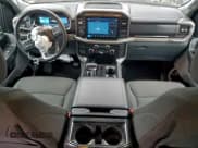 ✅ 2024 Ford F-150 Lightning XLT • VIN: 1FTVW3LK5RWG06620 • Lot: 94304535. Wystawiony na Copart z przebiegiem 16 224 mil. Bezpłatny archiwum sprzedaży aukcyjnych z USA i szczegółowy raport historii pojazdu na DreamBid. Zdjęcie 8.