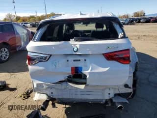 ✅ 2018 BMW X3 xDrive30i • VIN: 5UXTR9C54JLC77136 • Lot: 87450695. Wystawiony na Copart z przebiegiem 90 479 mil. Bezpłatny archiwum sprzedaży aukcyjnych z USA i szczegółowy raport historii pojazdu na DreamBid. Zdjęcie 6.