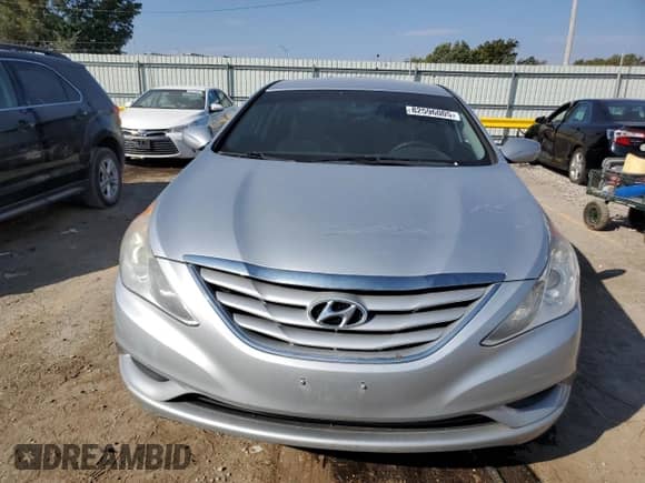 2013 Hyundai Sonata GLS with VIN 5NPEB4AC8DH541984, listed as a Copart auction lot 82596005 with 161,144 mi miles and Clean title. Bid and sale history available at DreamBid. Image 5.