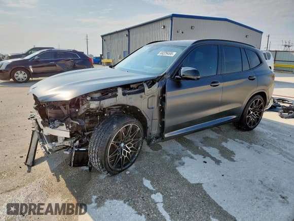 ✅ 2024 BMW X3 M • VIN: 5YM13EC07R9U76489 • Lot: 69229495. Wystawiony na Copart z przebiegiem 22 520 mil. Bezpłatny archiwum sprzedaży aukcyjnych z USA i szczegółowy raport historii pojazdu na DreamBid. Zdjęcie 1.