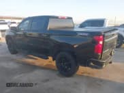 ✅ 2023 Chevrolet Silverado 1500 Custom Trail Boss • VIN: 3GCPDCEKXPG148290 • Lot: 42969215. Wystawiony na IAAI z przebiegiem 41 300 mil. Bezpłatny archiwum sprzedaży aukcyjnych z USA i szczegółowy raport historii pojazdu na DreamBid. Zdjęcie 3.