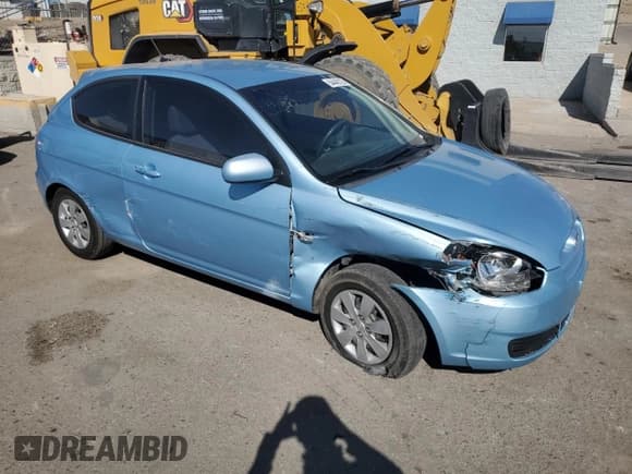 ✅ 2010 Hyundai Accent GS • VIN: KMHCM3AC4AU174333 • Лот: 54440125. Опубликован ранее на Copart с пробегом 63 312 миль. Бесплатный доступ к архиву аукционных продаж из США и подробный отчёт об истории автомобиля на DreamBid. Изображение 4.